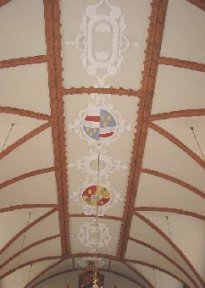 1999 wurde die Pfarrkirche innen renoviert - nun strahlt die Kirche in neuem Glanz