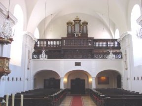 Piaristenkirche Blick zur Orgel