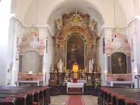 Piaristenkirche Blick zum Hochaltar
